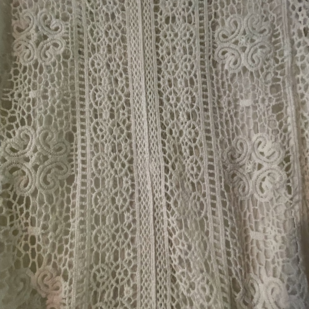 Elegant Lace Blouse - Cream - Picture 6 of 7
